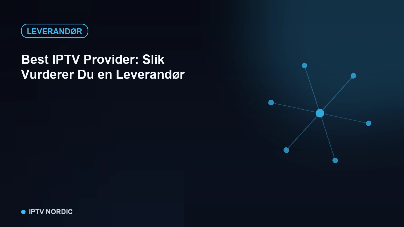 Person som sammenligner ulike IPTV-leverandører på en laptop